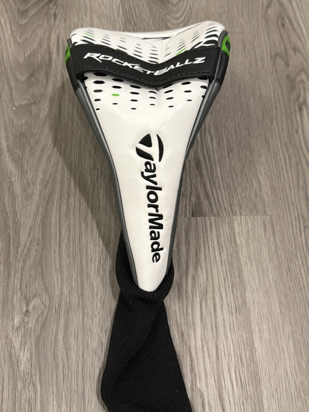 TaylorMade White and Gray Headcover with Black Logo